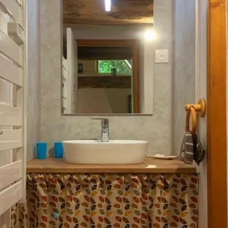 Petite Maison Et Grand Jardin Wifi A 20 Minutes * Royville