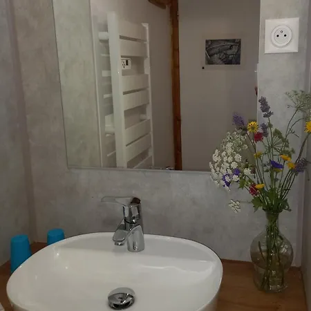 Petite Maison Et Grand Jardin Wifi A 20 Minutes Dom wakacyjny Royville