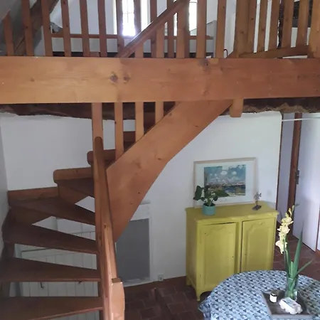 Petite Maison Et Grand Jardin Wifi A 20 Minutes Royville