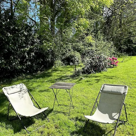 Petite Maison Et Grand Jardin Wifi A 20 Minutes Royville