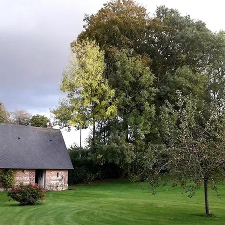 Petite Maison Et Grand Jardin Wifi A 20 Minutes * Royville